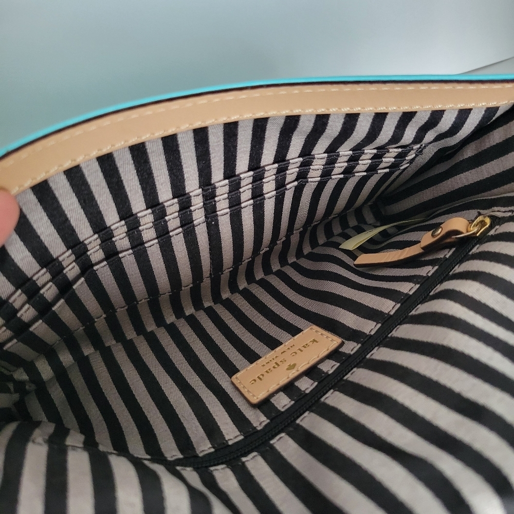 Kate Spade New York Crossbody Clutch Like New - Picture 11 of 12